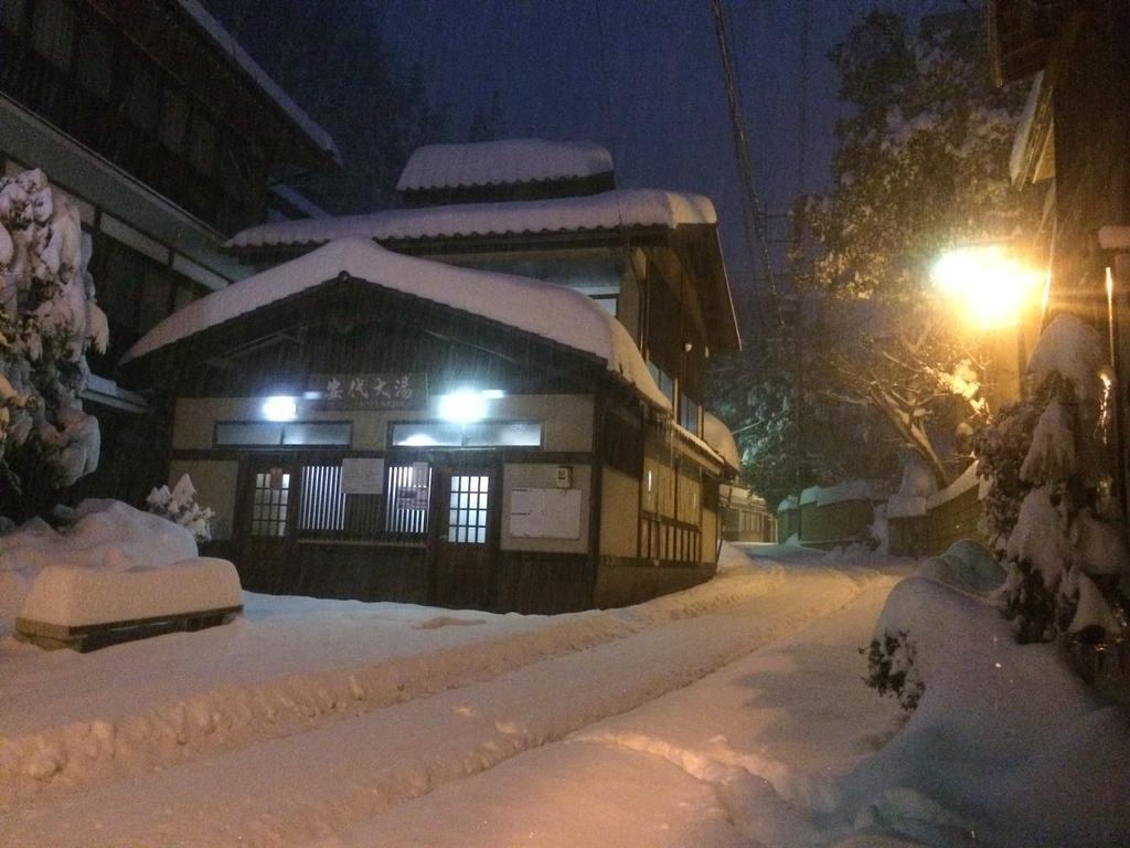 Hotel Yudanaka Onsen Yamazakiya Yamanouchi  Esterno foto